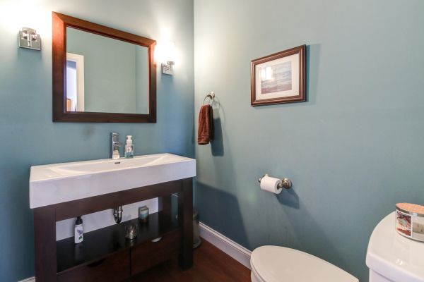 Cost of Powder Room Construction in Cedar Rapids